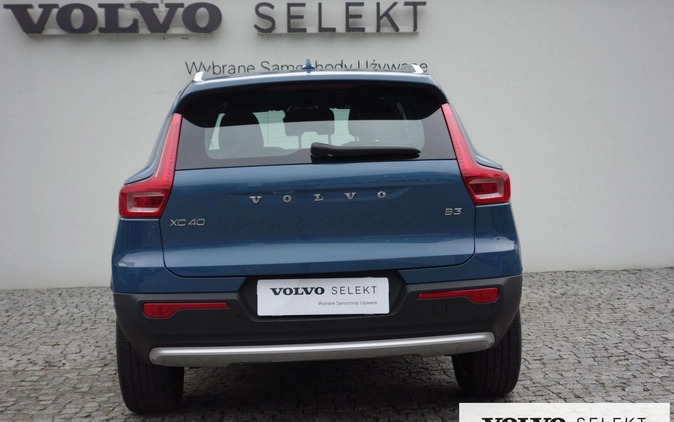 Volvo XC 40 cena 159900 przebieg: 40871, rok produkcji 2022 z Warszawa małe 631